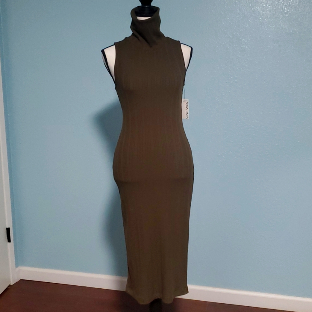 Nine West turtleneck sleeveless dress. Size S